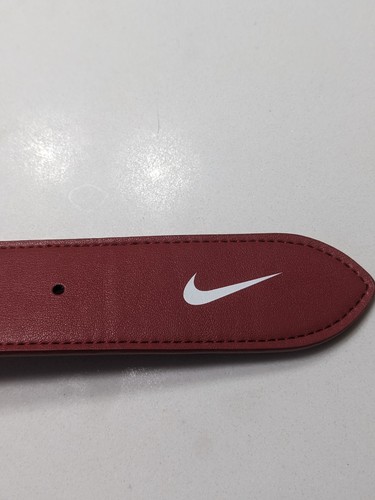 NIKE Youth Red Elastic Belt Sport Swoosh One Size Fits All Adjustable Baseball - Picture 3 of 8