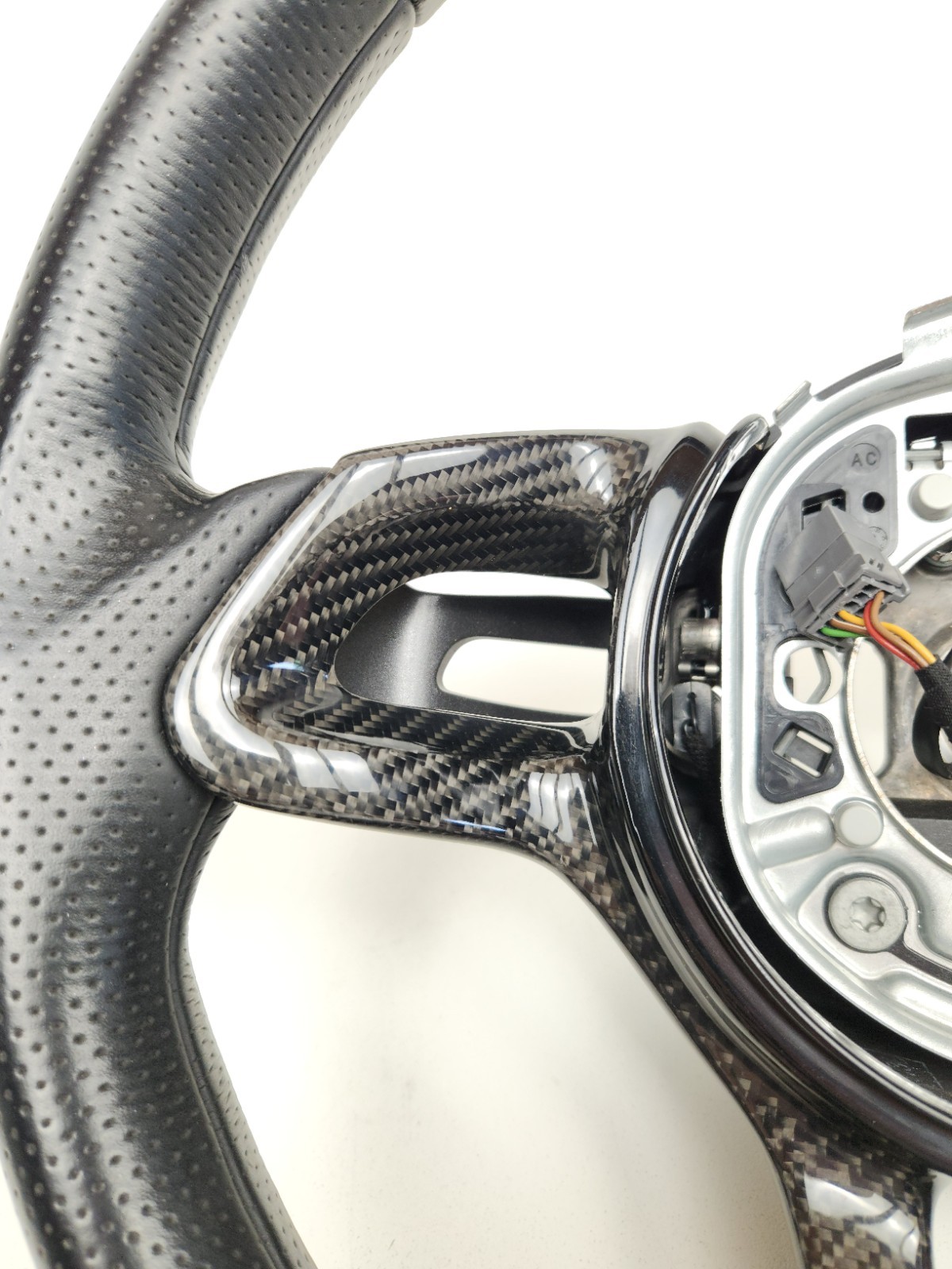 2012-2014 MCLAREN MP4-12C CARBON FIBER BLACK LEATHER STEERING WHEEL OEM