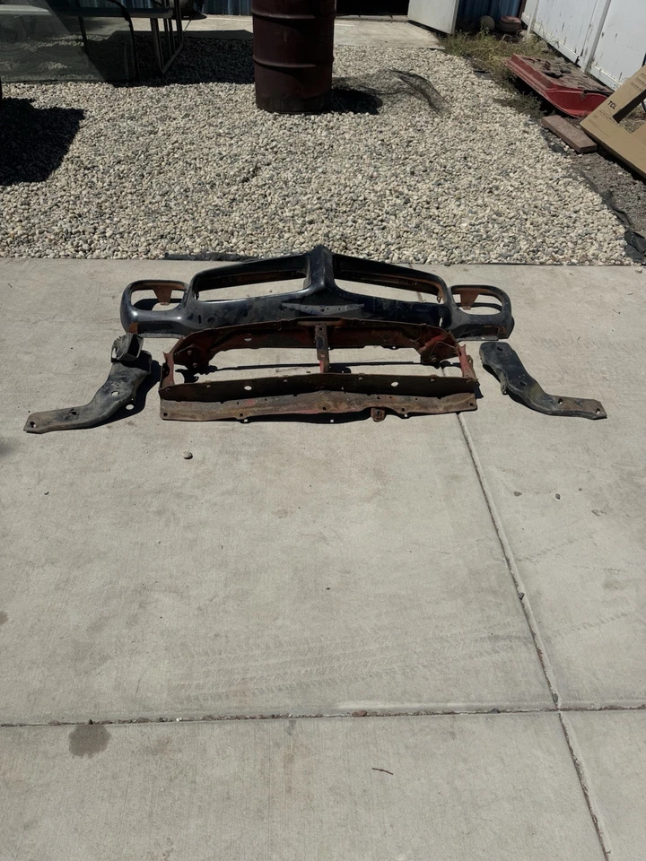 1973 PONTIAC FIREBIRD TRANS AM BUMPER ASSEMBLY ( One Year Only) Foto 2 de 4