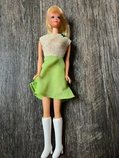Vintage Twist Brown Eyed Barbie Doll Click  Knees Rooted Eyelashes Earring Japan