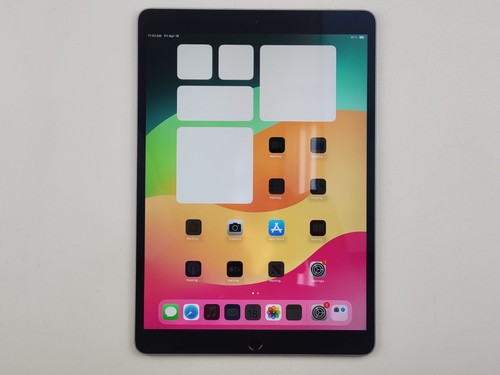 Apple iPad Pro (10.5-inch) (1st Gen.) (A1701) 64GB (Wi-Fi) 10.5" - SMALL ISSUE