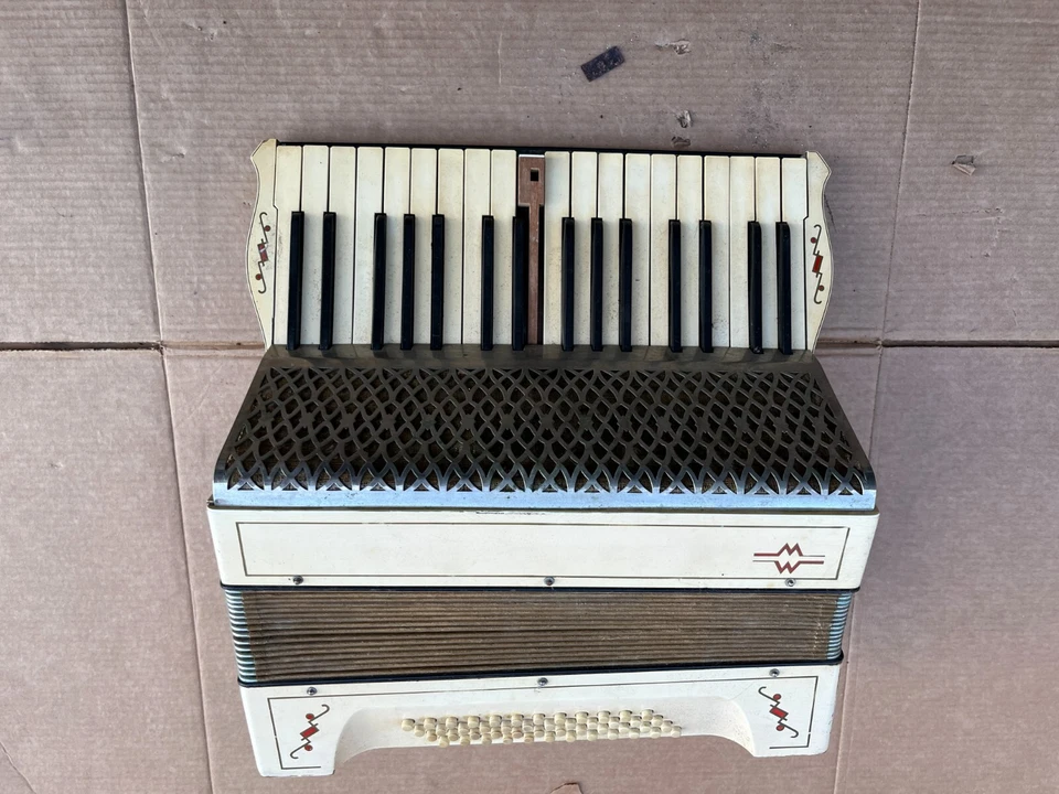 M HOHNER Piano Accordion - Image 2 of 4