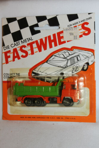 1970's Playart Fast Wheels, Leyland Dump Truck, Green & Orange,  New on Card  - Picture 1 of 2