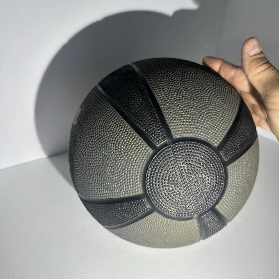 Medicine Ball - Exercise Workout Ball 12lbs Shipped Out Same Day - Image 4 of 4