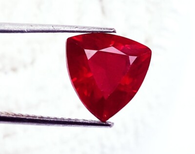 Trillion Schliff Rot Rubin 5.10 Karat Zertifiziert Lose Edelstein Mit Zugabe