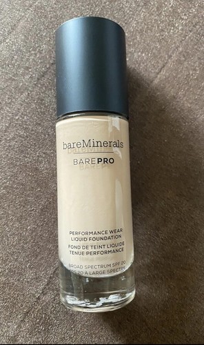 bareMinerals BAREPRO 24 HR Performance Wear Liquid Foundation SPF 20 - Picture 5 of 6