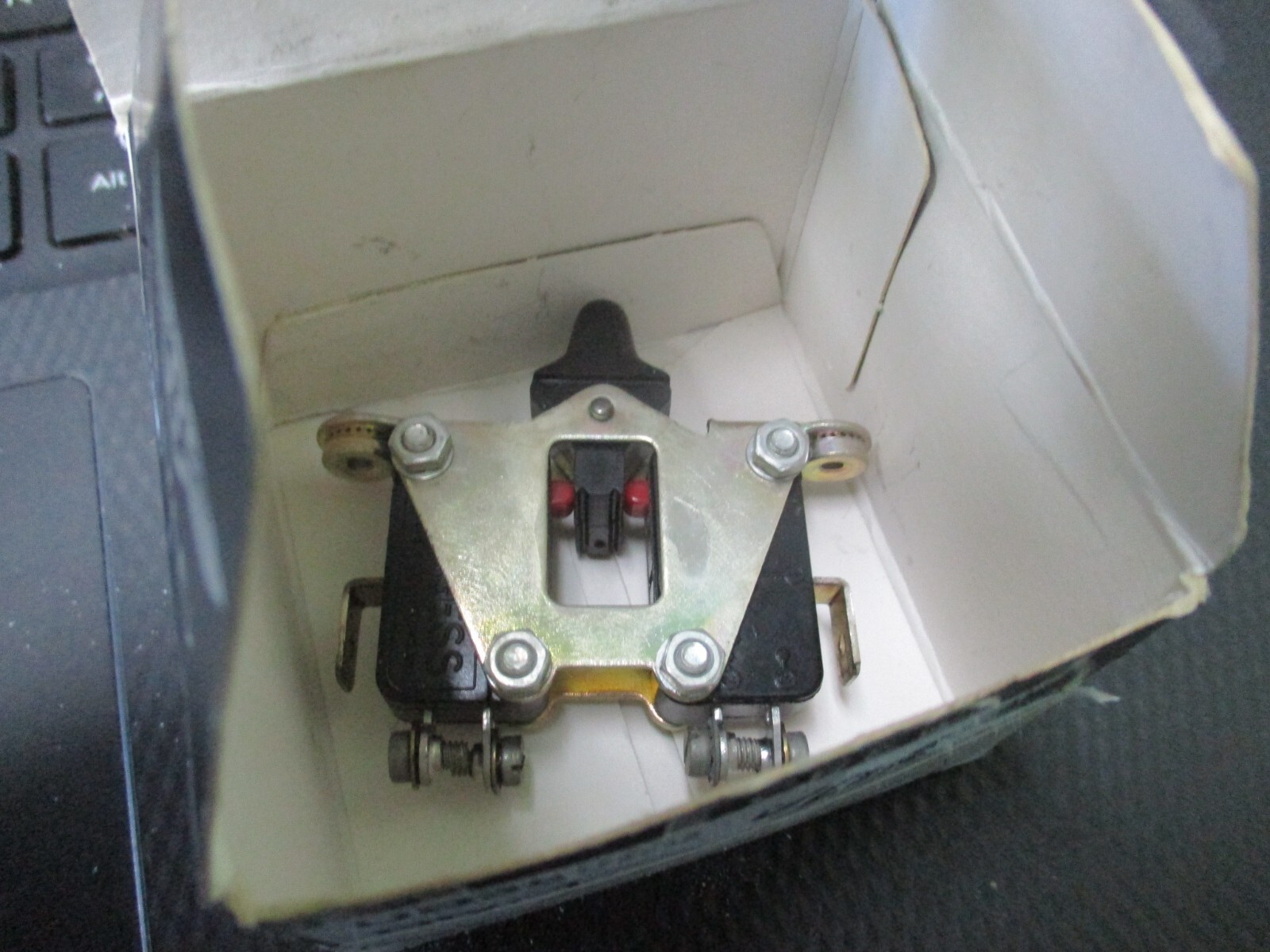 Rolls Royce Silver Spur, Spirit, Bentley Brookland, power window switch UB38950