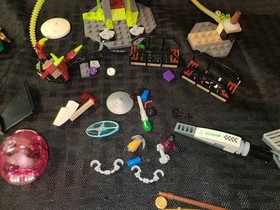 LEGO Galaxy Squad: Galactic Titan (70709) Parts And Assorted Pieces