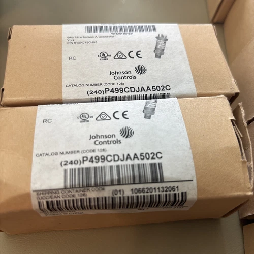 Johnson Controls P499CDJAA502C 0-200 PSI  Pressure Switch (cable Included)