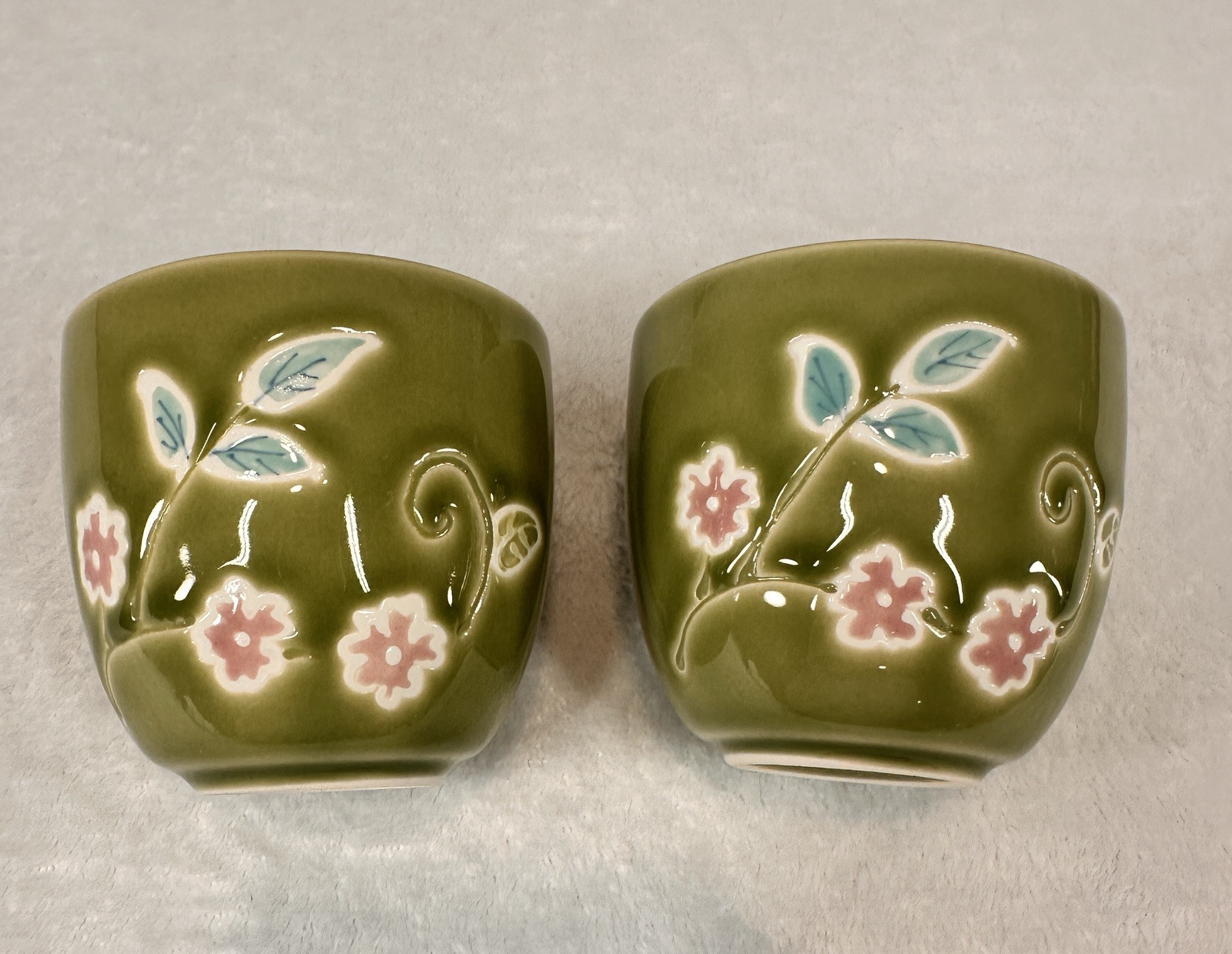 Hand Painted Green Pink White Floral Ceramic Traditional Porcelain Tea Cups