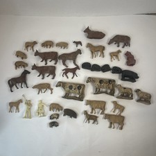 Vintage Plastic Animal Figurine Lot Cows Horses Hogs Pigs 37pc Toys Read Dirty