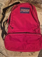 Mochila Jansport roja nueva y sin usar. Este pack tiene 3 compartimentos con cremallera.