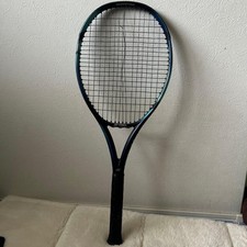 YONEX E-ZONE100 2022 model 300 G2, crack on the side.