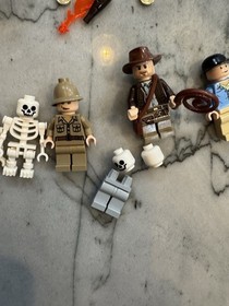 LEGO Indiana Jones Temple Escape #7623 Comes With - Box &  Manual