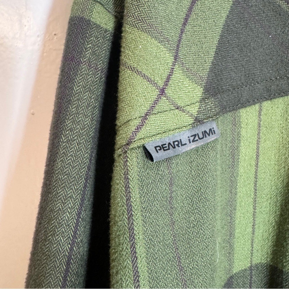 Pearl Izumi Rove Long Sleeve Snap Closure Shirt Green Plaid Size XL