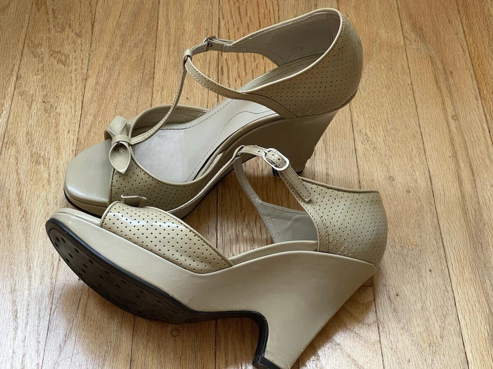 Sandalia Tod's Carine Cuña Punta Abierta Charol Plataforma 37.5 Hecha en Italia Foto 4 de 4