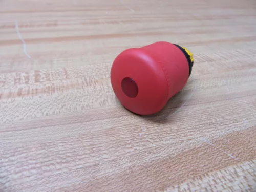 Cutler Hammer M22-PVL Eaton Illum E-Stop Push Button M22PVL