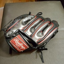 Rawlings Youth Alex Rodriguez RHT 9 inch T Ball Baseball Glove PL158BB