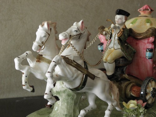 center table CAPODIMONTE Showcase Cinderella queen Carriage Figurine Ceramic - Picture 7 of 10
