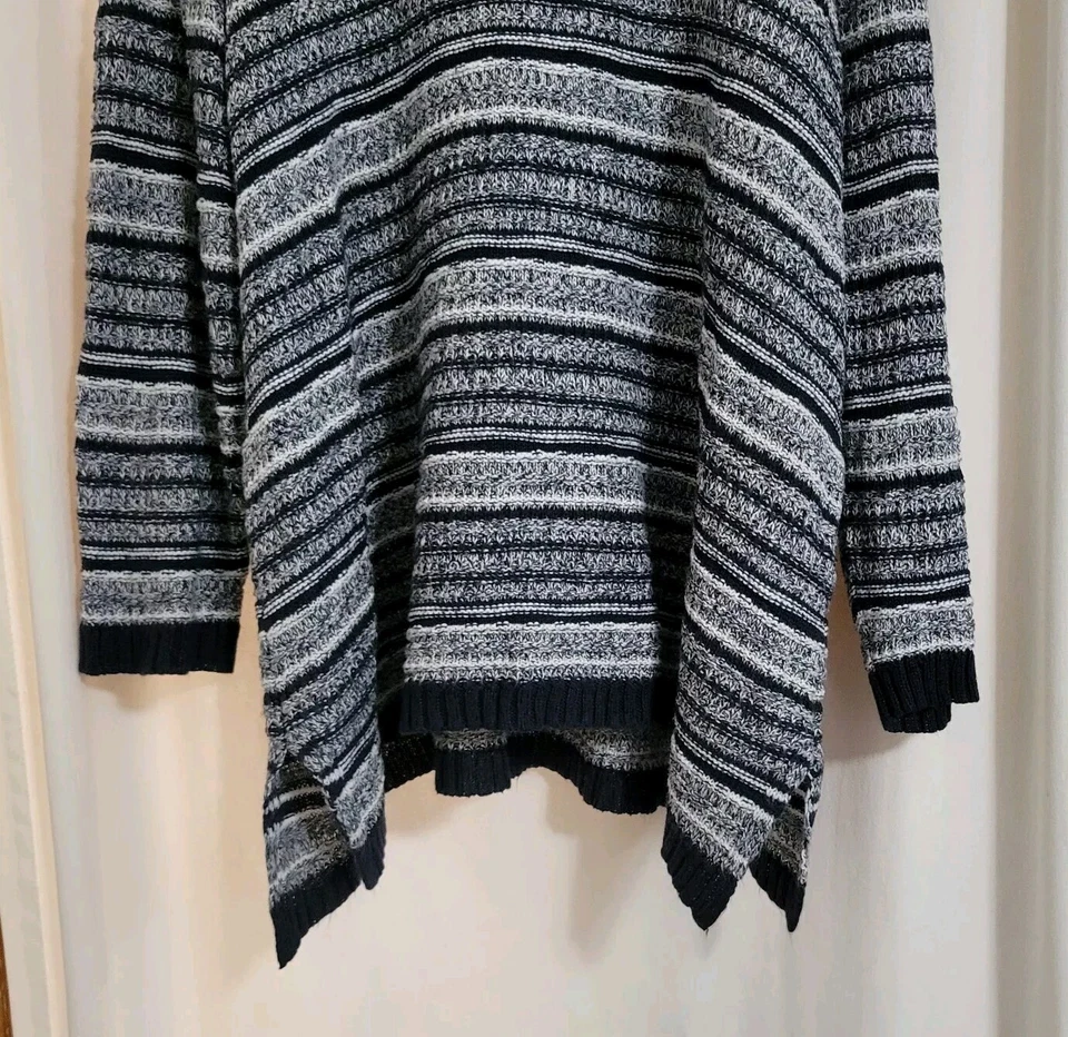 Suéter Pullover Catherines Mujer Talla Grande 3X Azul Marino Blanco Rayas Capucha Cuello Foto 4 de 4