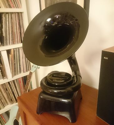 Phonofone II Black by Charles & Marie - Tristan Zimmermann