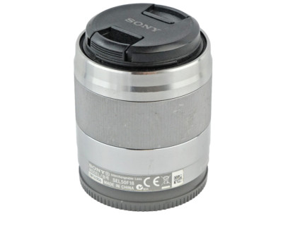 Sony Alpha SEL50F18 ,  50mm F/1.8 E OSS Objektiv E-Mount  silber