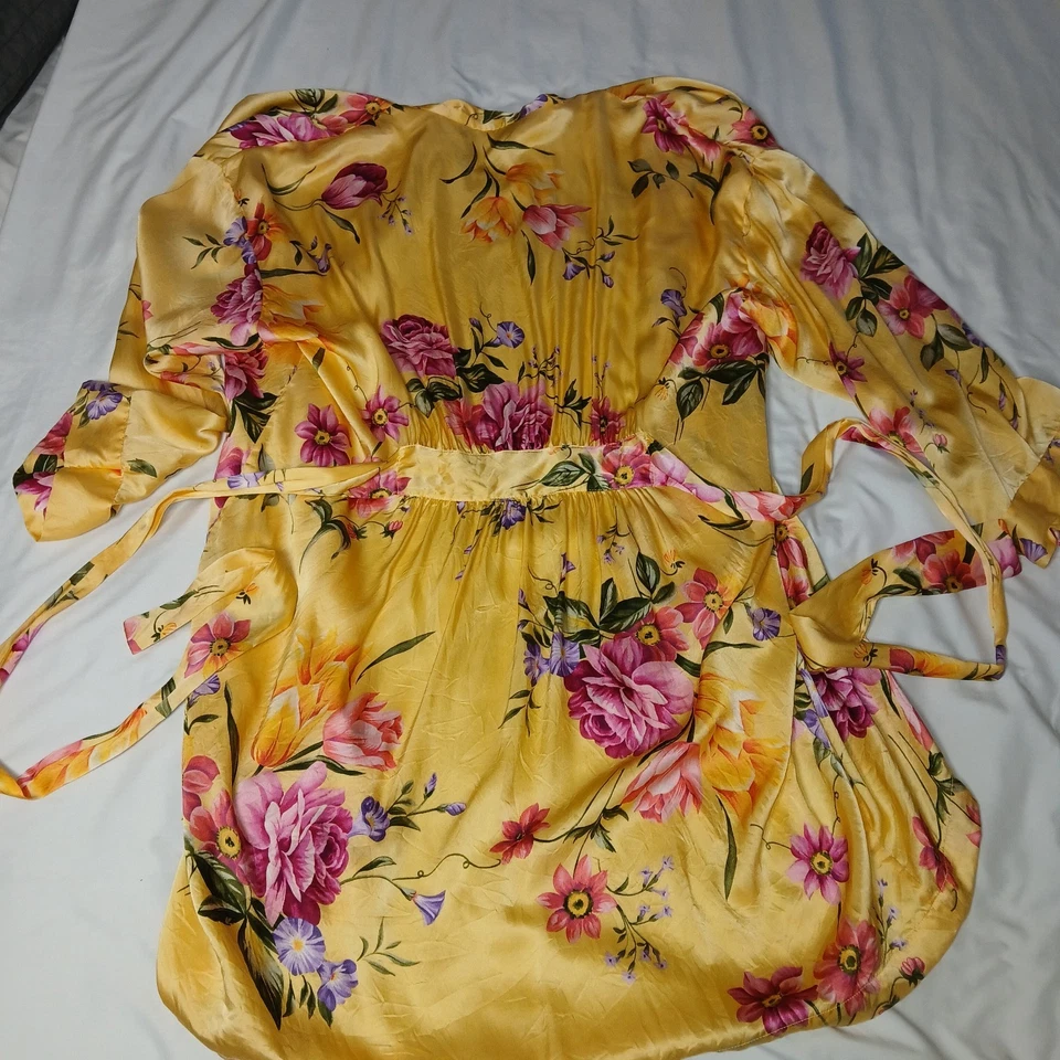 Vintage 90s Victoria's Secret Yellow Floral Silk  Slip Dress Robe Set Size Large - Image 2 of 4