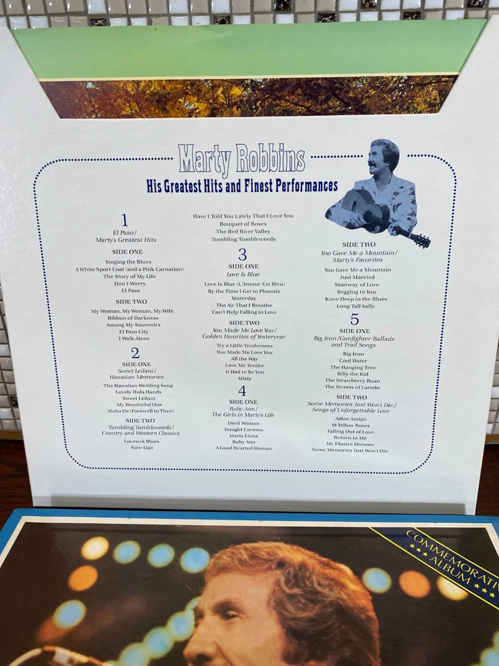 Marty Robbins Greatest Hits and Finest Performances Vinyl LP Record Box Set - Image 2 of 3