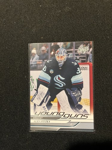 2024-25 UD Extended Series - Ales Stezka #725 Young Guns (RC)
