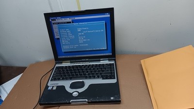 Vintage Compaq Presario 2800 Laptop Intel P4 @ 1.4 GHz 14'' LCD  Screen PP2130