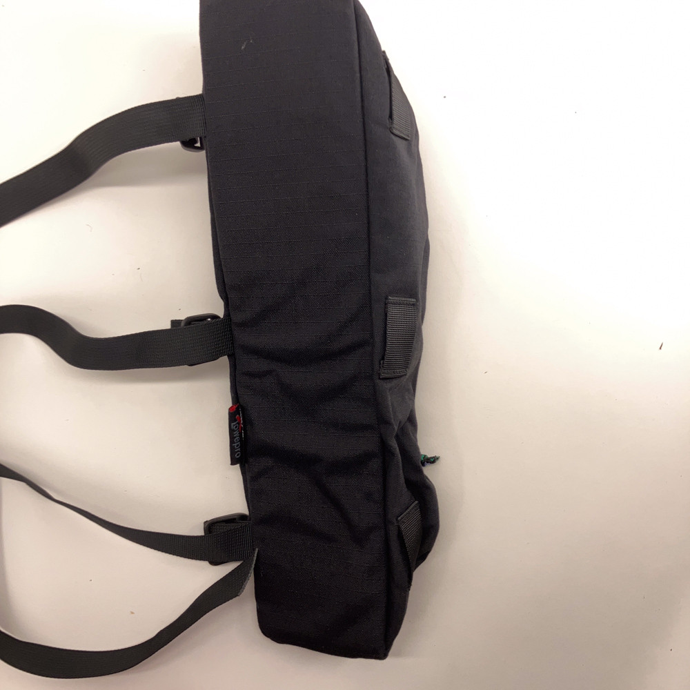 LowePro camera lighting accessory pouch black zip… - image 3