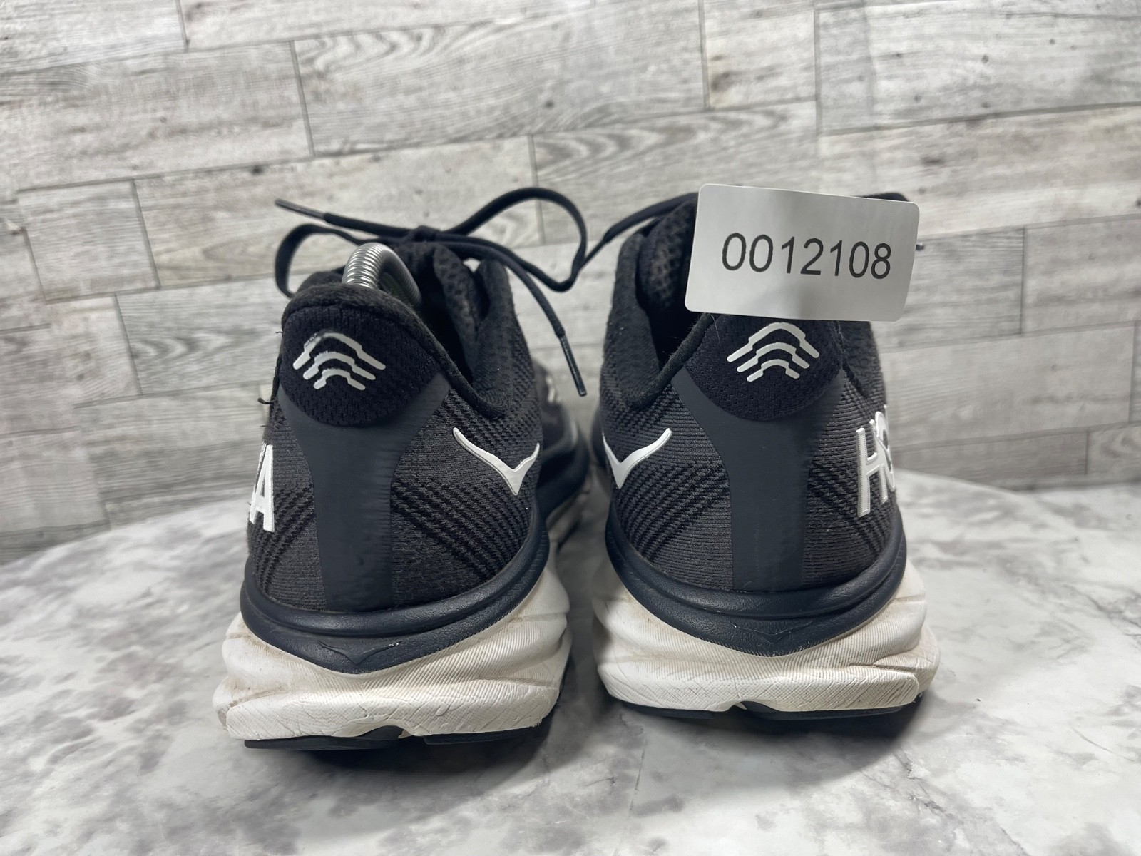 Hoka One One Clifton 10 Sneakers Women 9D Wide Running Shoes Black Trainers thumbnail 9