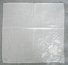 WHITE MADEIRA VINTAGE HANKIE HANDKERCHIEF HANKY W/TAG APLIQUE EMBROIDERY