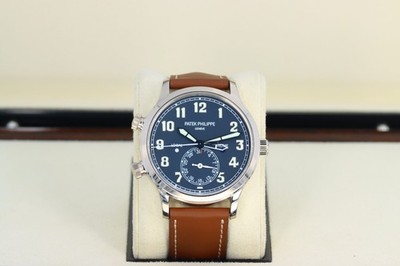 Patek Philippe Calatrava Pilot Travel Time 5524G-001, Blue Dial