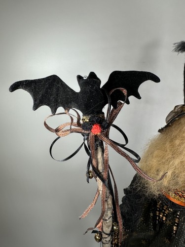 Gypsy Halloween Witch OOAK Artist Doll by Barbara Dullum 2003 Bat & Crystal Ball - Picture 3 of 15