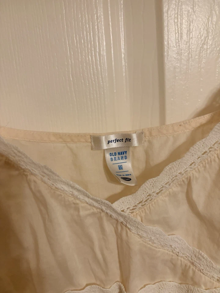 Old Navy Vintage Cream Cami Top Whit Lace Details 100% Cotton Y2K cottagecore - Image 3 of 4