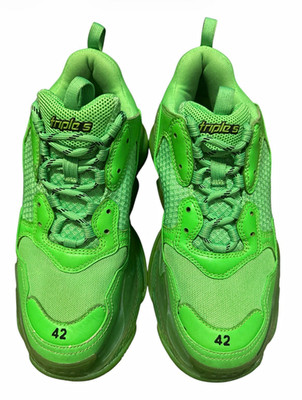 Balenciaga Triple S Green Low Top Lace-Up Men's Sneakers Style Code 541624