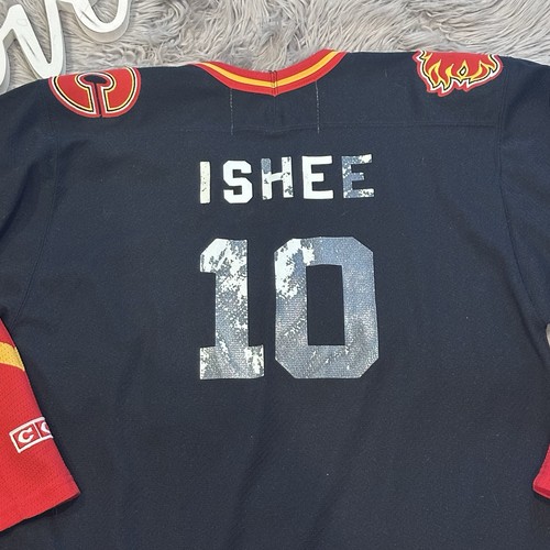 Maglia Hockey CCM Calgary Flames Alternativa Nera Testa di Cavallo NHL Taglia Media LEGGI - Foto 5 di 5