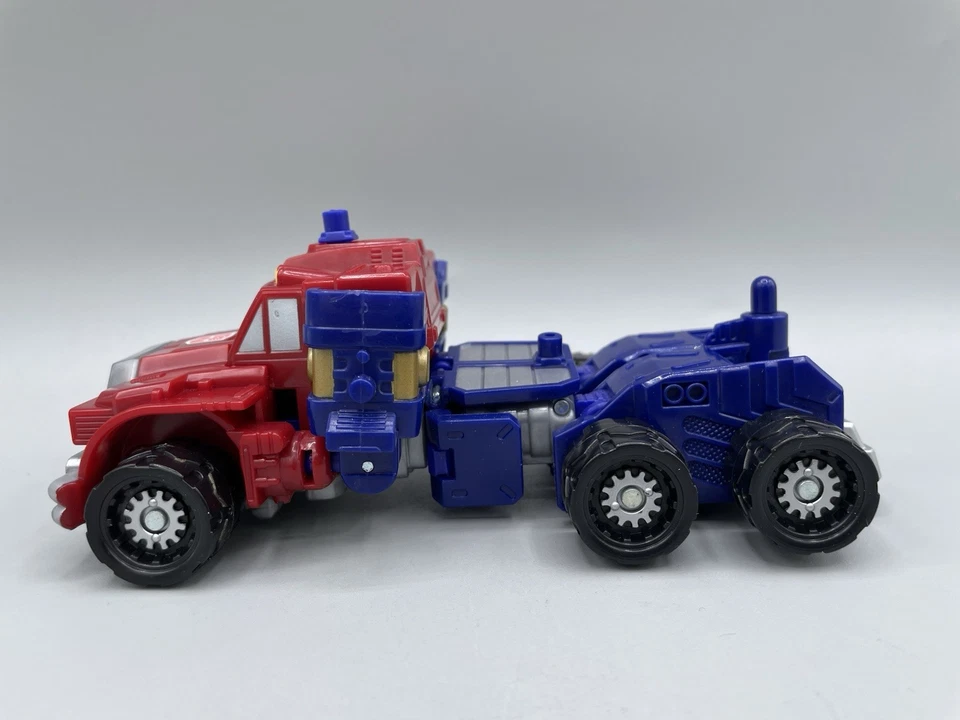Transformers Armada 2002 Deluxe Class Optimus Prime w/ Over Run MiniCon Complete - Image 3 of 4
