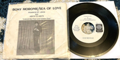 Frankie St. John & Ash's to Ash's: Bony Moronie/Sea of Love 45 Onyx hard rock G+