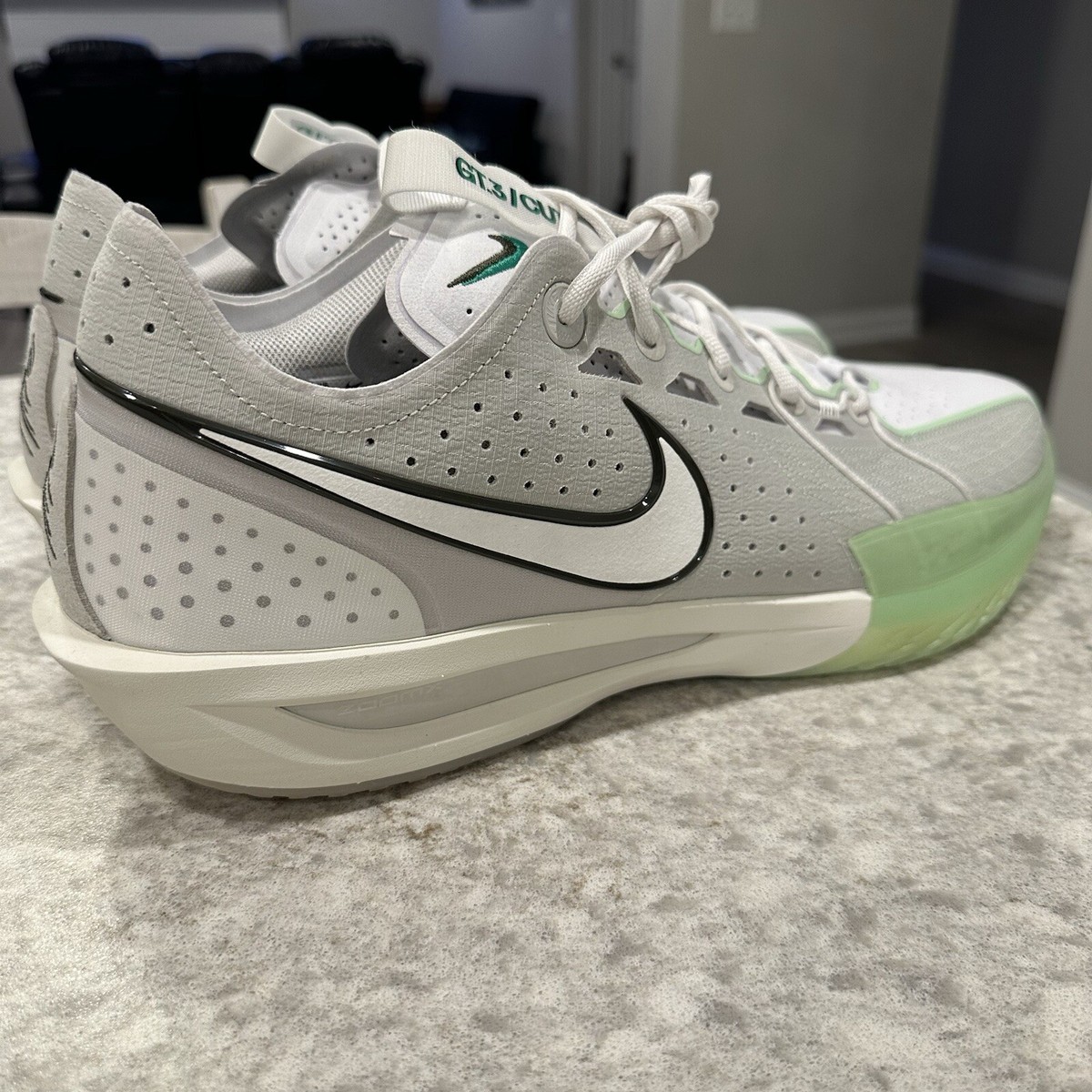 新品 NIKE AIR ZOOM G.T. CUT3 VOLT 27cm Nike Air Zoom G.T. Cut 3 | Champs Sports