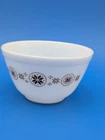 Pyrex Town & Country #401 Mixing Bowl – 1½ Pint –1970s vintage