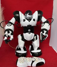 WowWee Robosapien Robot 14 Inch And Remote Control, Fully Working 2004