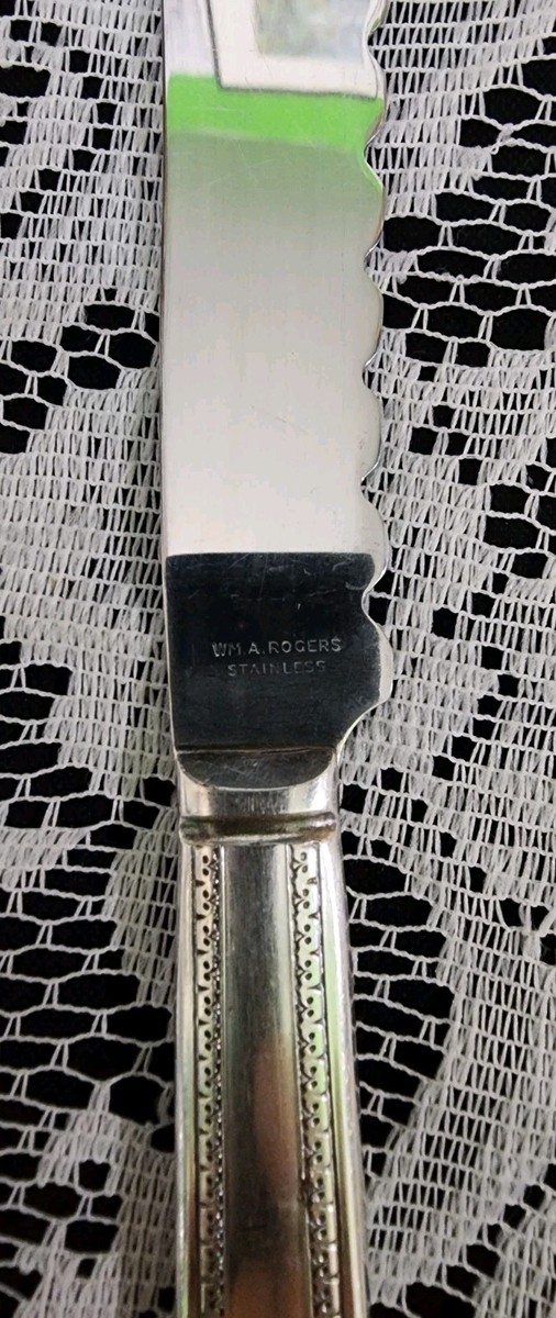 WM A ROGERS VINTAGE 1929 BERKELEY SILVERPLATE HANDLED 