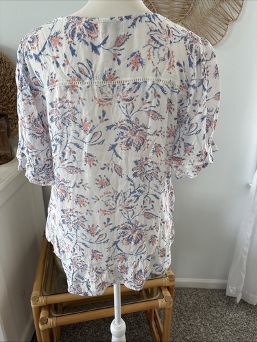 Women's Lucky Brand Blouse Shirt Top V Neck Short Sleeve White Blue Large L EUC - Picture 6 of 7