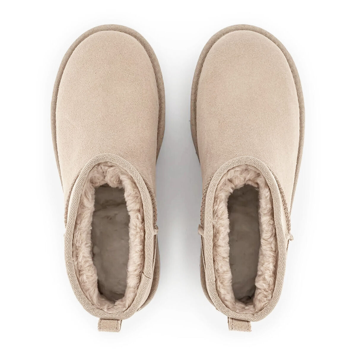 Brand New 100% Authentic UGG Classic Ultra Mini Platform Brand New 100% Authentic UGG Classic Ultra Mini Platform