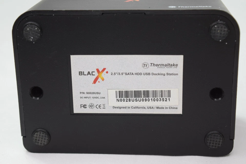 Thermaltake BlacX N0028USU 2.5” 3.5” USB 2.0 Hard Drive Docking Station - Image 4 of 4
