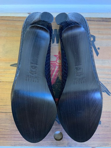 NIB STUART WEITZMAN Size 8N LOGOPLAINFIELD Blue Crystal Snake Heels Pumps $395 - Picture 6 of 7