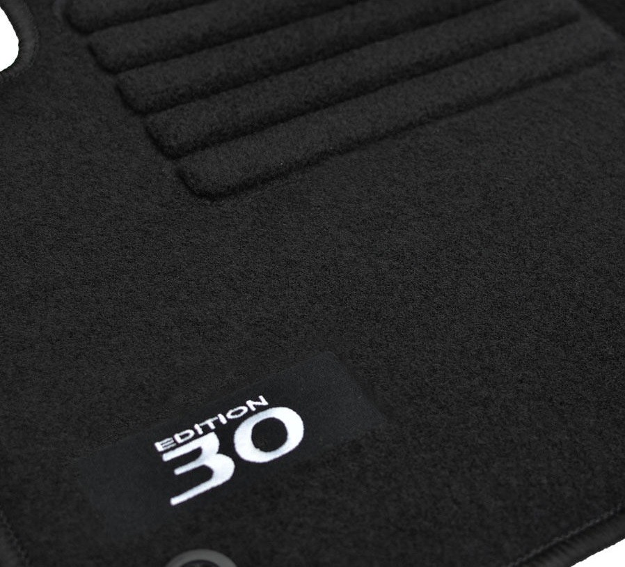 Tapis Volvo C30 de protection pour trajets quotidiens et départs en vacances en famille