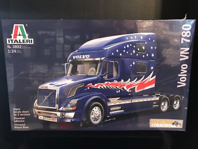 Kit Modélisme Italeri Volvo VN 780 échelle 1:24 - Modèle à Monter IT3892 - Neuf